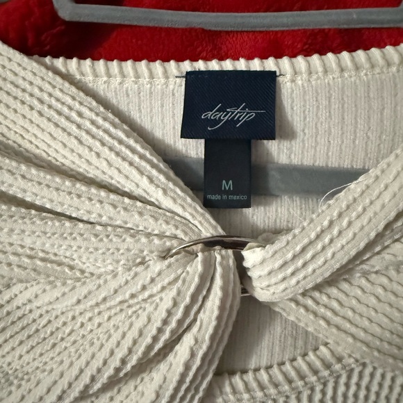 Daytrip Cream Textured Women's Blouse - Picture 5 of 8